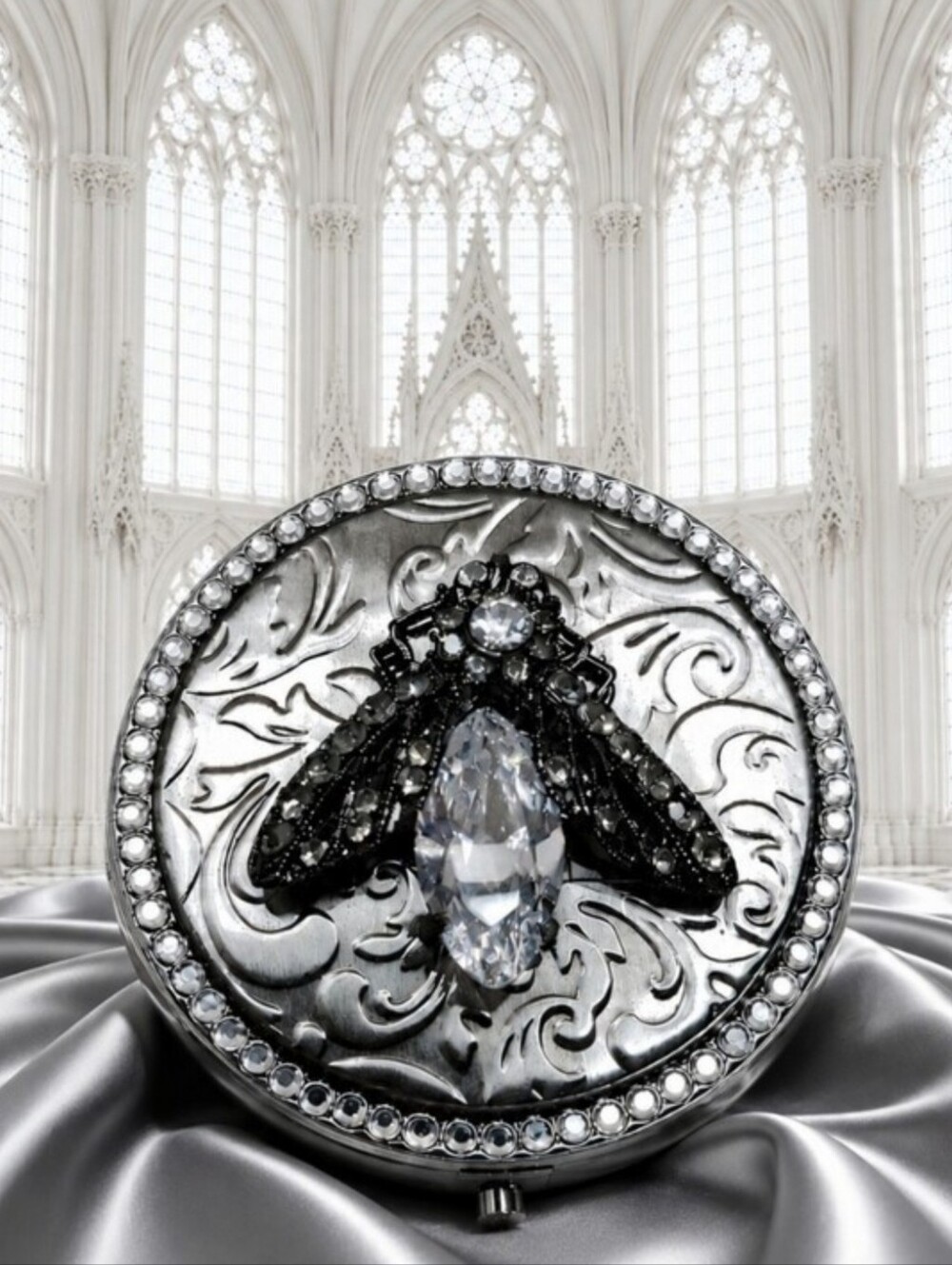 Swarovski Clear Crystal Victorian Gothic Reproduction Divided Pill Case Insect